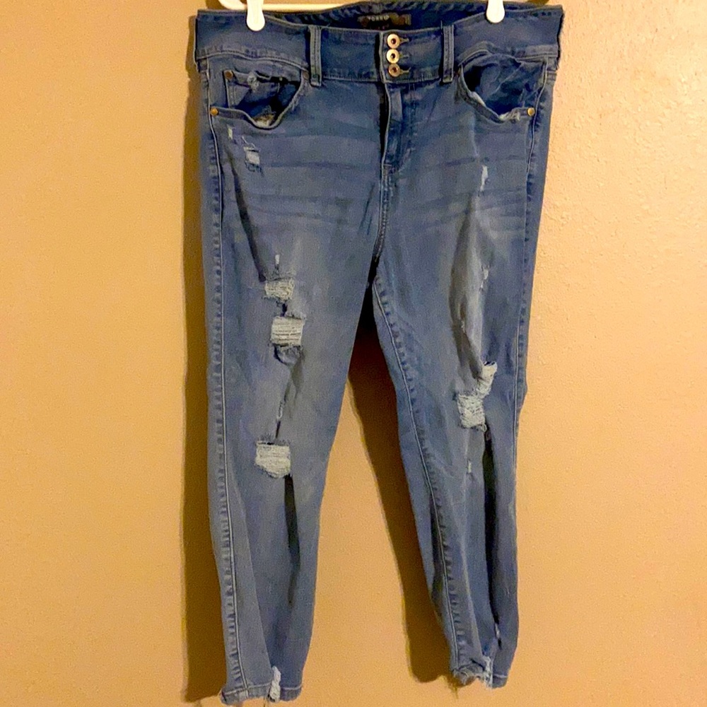 18 torrid jeggings soft jeans distressed xs crop